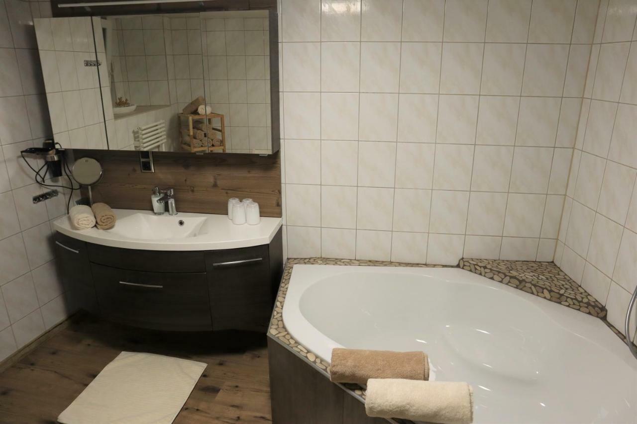Ferienwohnung Lenz Sautens Exterior foto